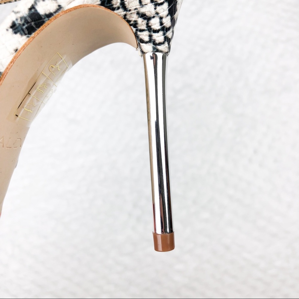 Snakeskin-pattern heels - Picture 7 of 8